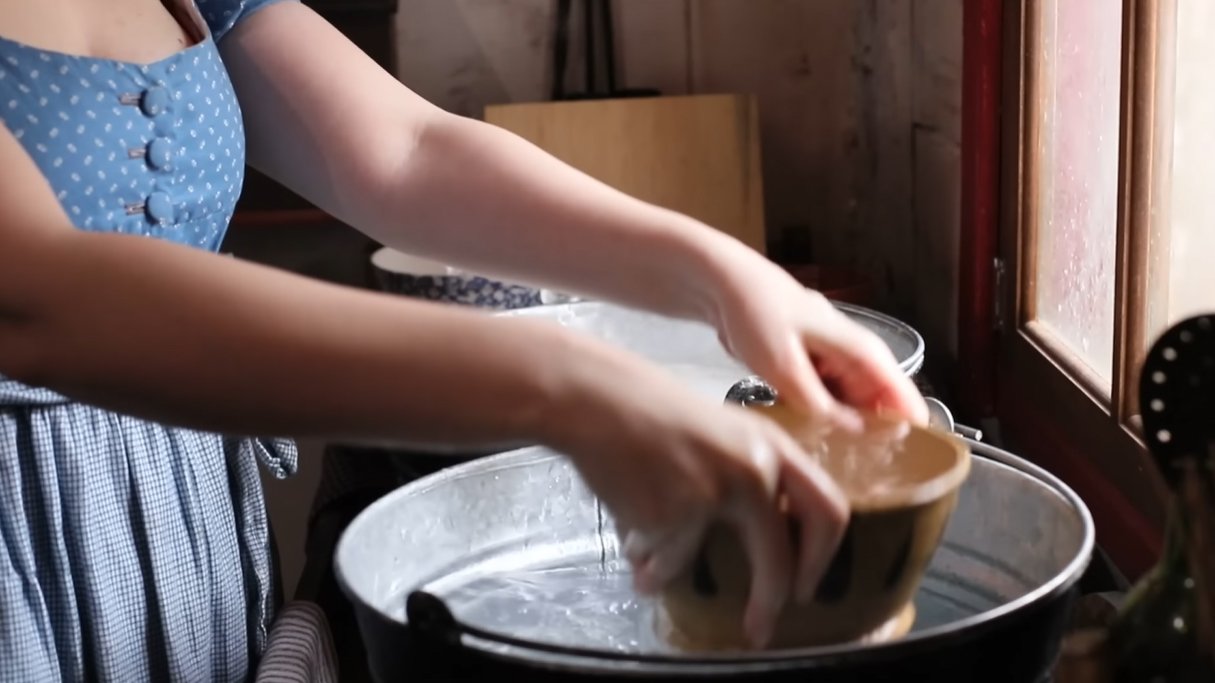 How to use dishwashing bar traditionally